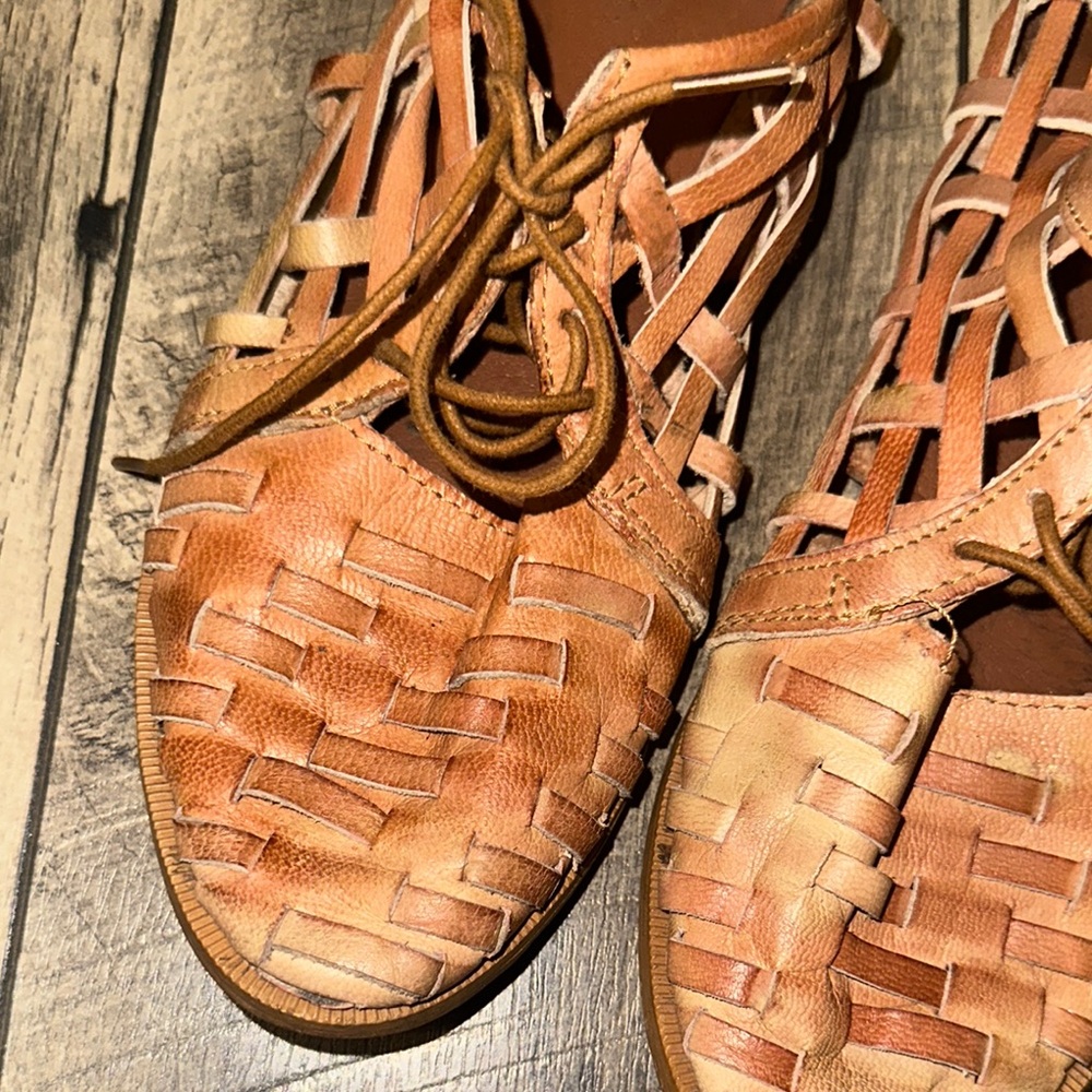 Woven Leather Shoes in Tan - Picture 3 of 7